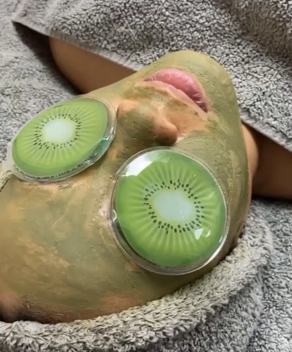 Shae for Facials Picture 2