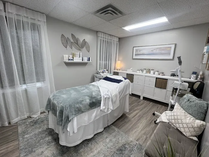 Water and Leaf Skincare Picture 2