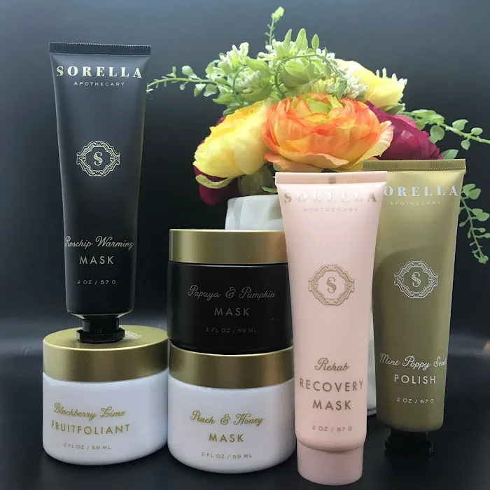 Water and Leaf Skincare Picture 1