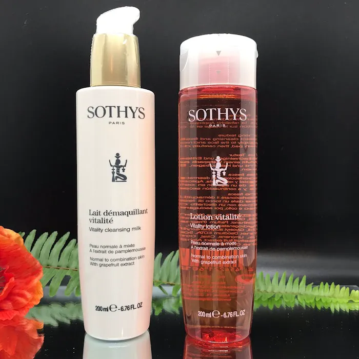 Water and Leaf Skincare Picture 6