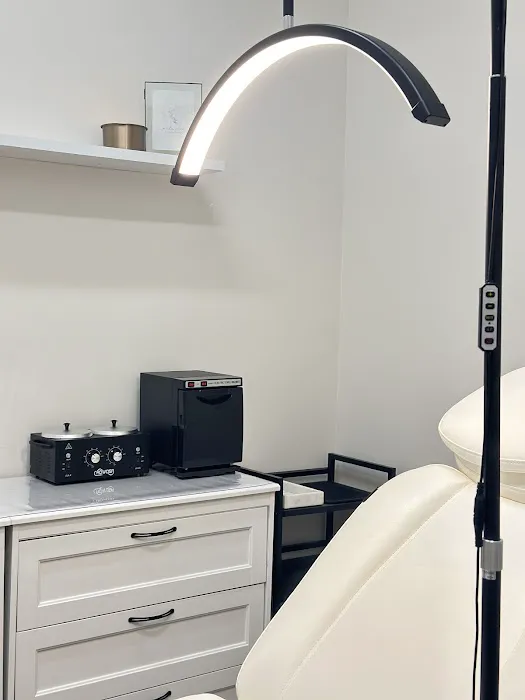 Complexions Esthetics Picture 1