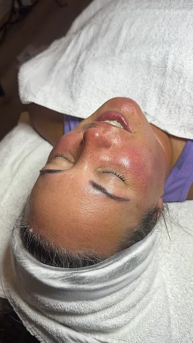 Reflections Skin Studio Picture 2