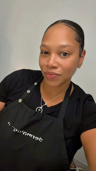 Reflections Skin Studio Picture 3