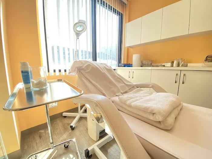 Amber Beauty Lounge Picture 2