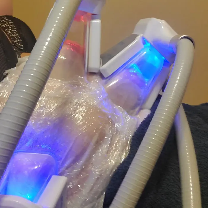 SlimNGlow Studio Picture 2