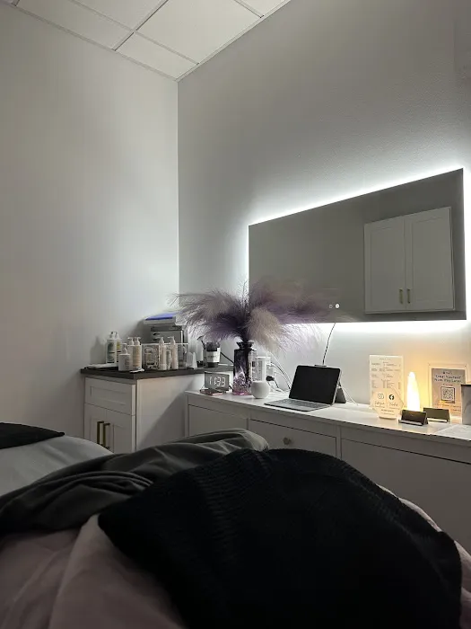 Skerapy Lounge Picture 1