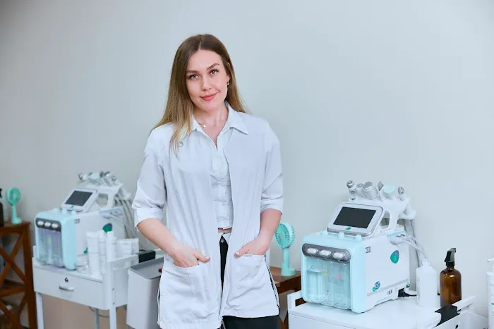 BananaBeautyNYC Picture 3