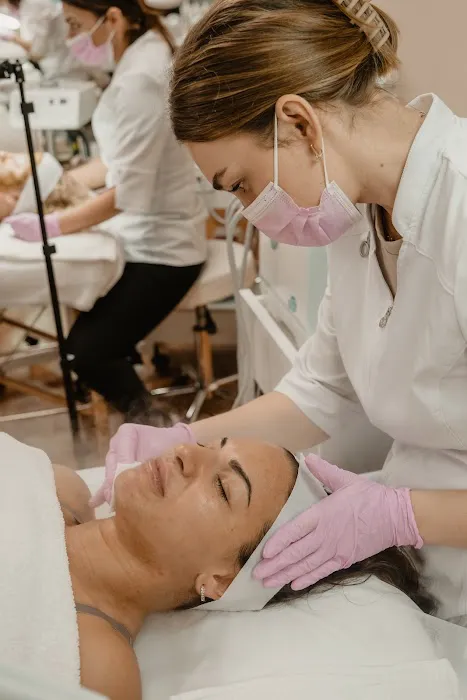 BananaBeautyNYC Picture 9