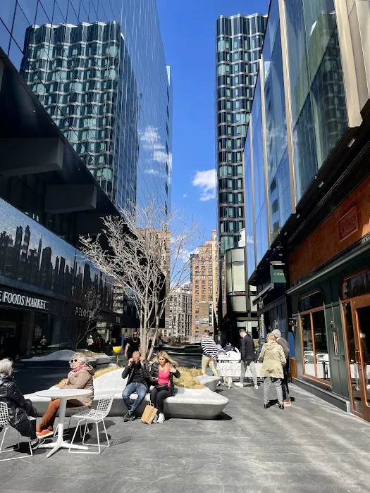 Peachy West SoHo Picture 6