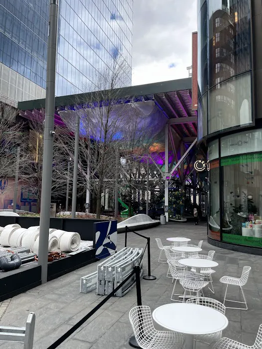 Peachy West SoHo Picture 8