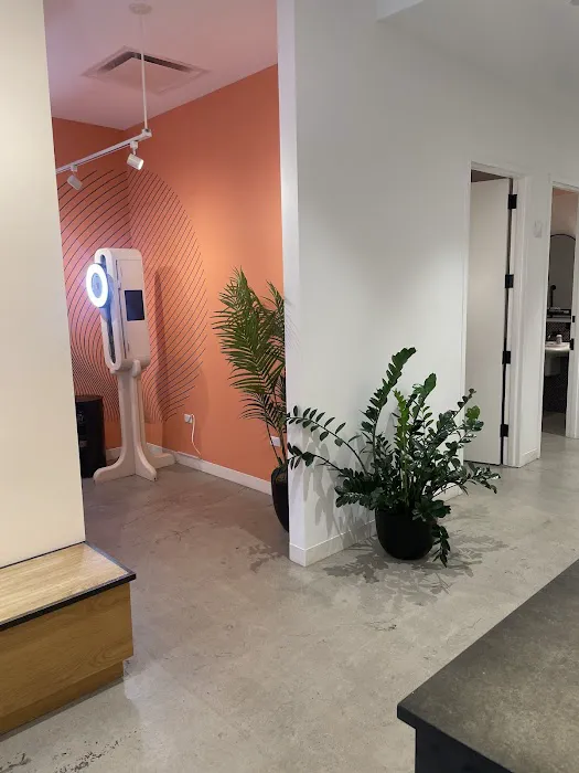 Peachy West SoHo Picture 10