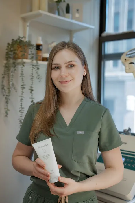 Dari Esthetics Picture 3