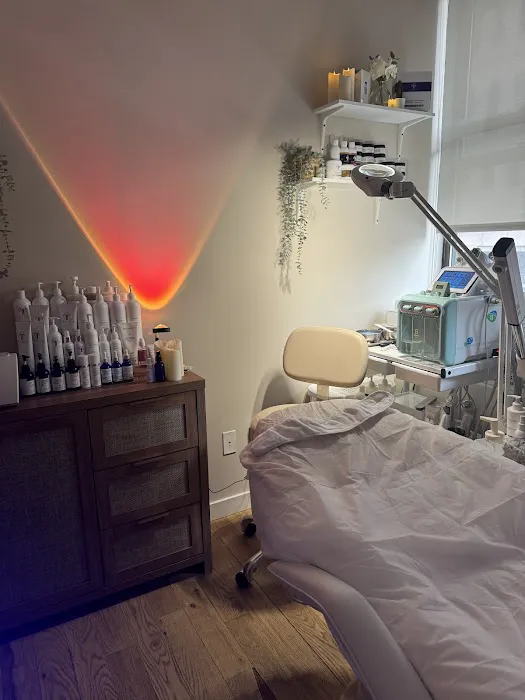 Dari Esthetics Picture 4