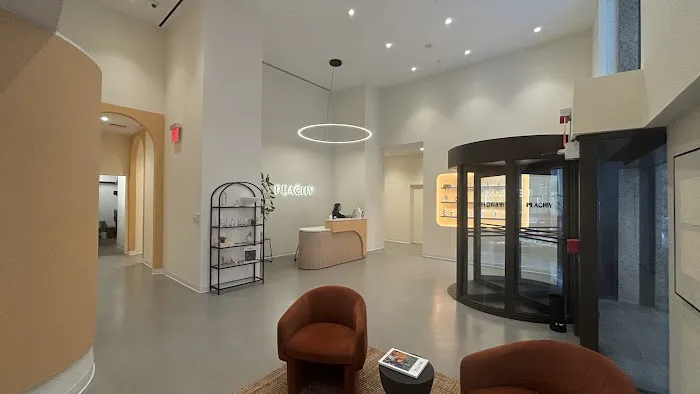 Peachy FiDi Picture 1