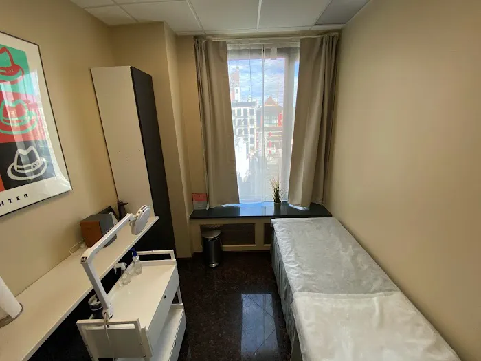 Acne Institute Picture 6