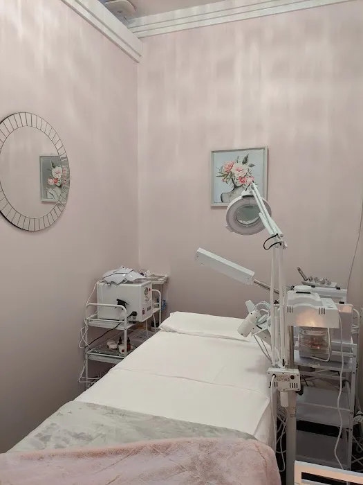 Elena's Skin Care Specialist Picture 3