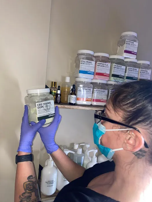 Mojo Modern Beauty Picture 1