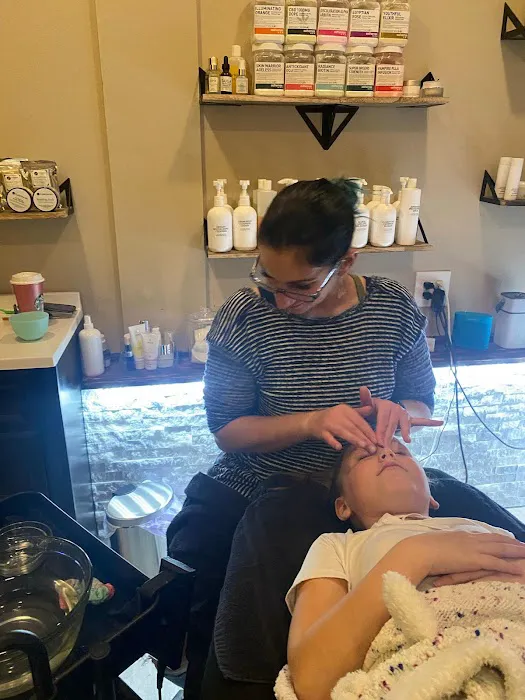 Mojo Modern Beauty Picture 10