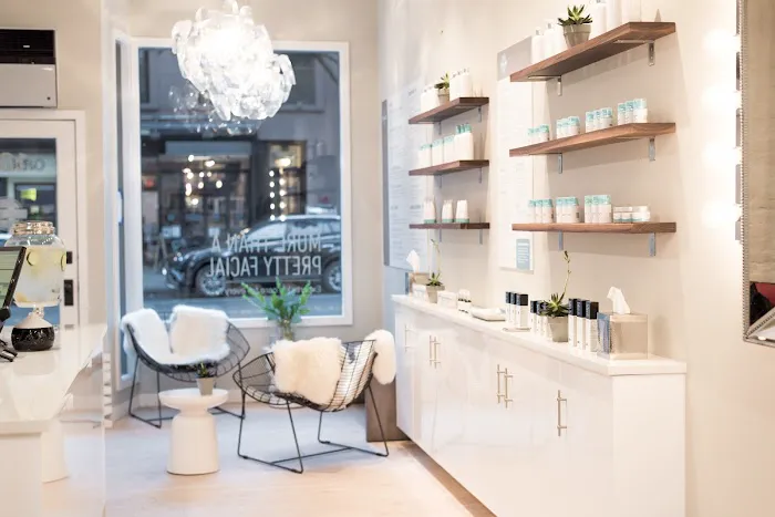 Blitz Facial Bar Picture 1