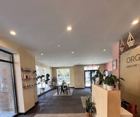 Organic Skincare + Wellness NYC: Facials | Body Massage | Sugaring | Sauna