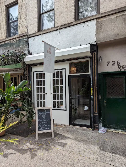 Organic Skincare + Wellness NYC: Facials | Body Massage | Sugaring | Sauna Picture 7