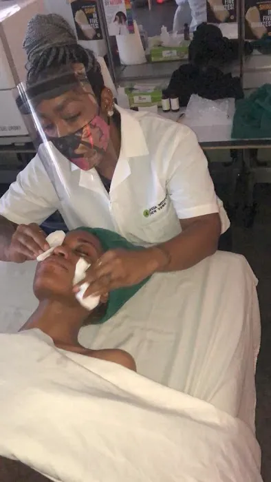 Glam Trap & Spa Picture 2