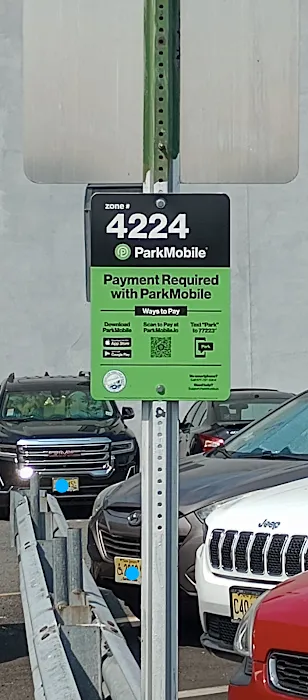 Metropolitan Dermatology - West New York Picture 6