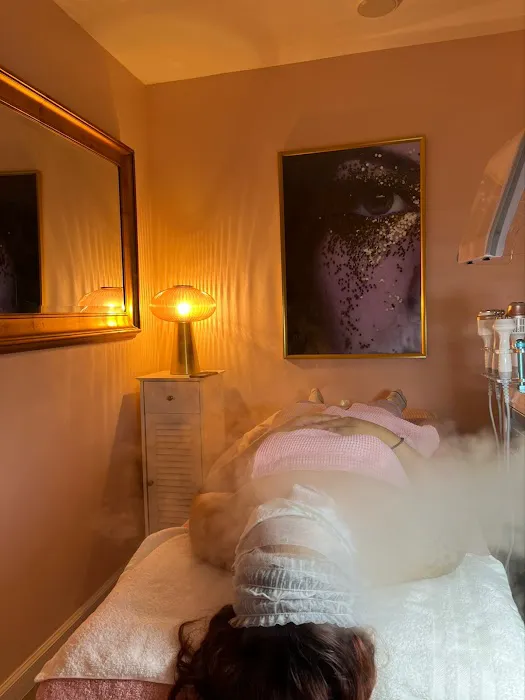 Dr. Glow Getter Picture 10