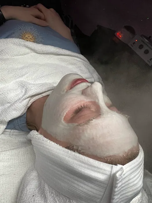 Moonlight Luxury Beauty Picture 9