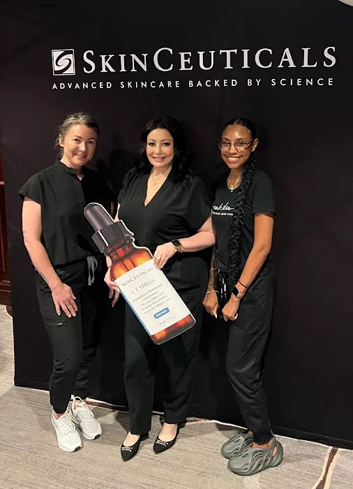 Into Skin Aesthetic Studio Picture 1