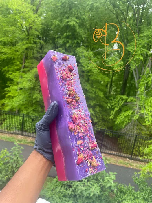 Honey Bee Studio llc Picture 1