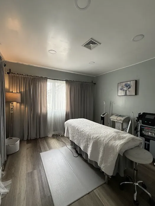 Mia Skincare Picture 3