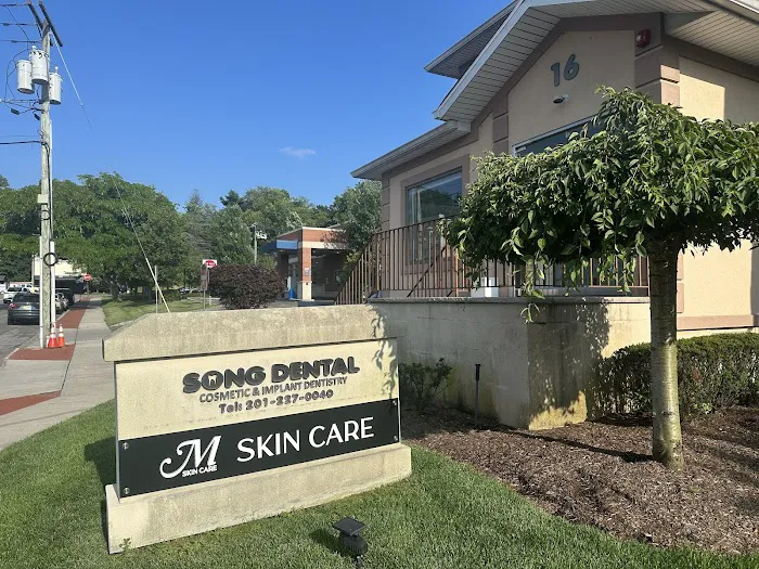 Mia Skincare Picture 1