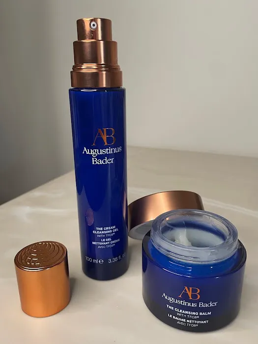 Leigh Kelley Skin Studio Picture 8