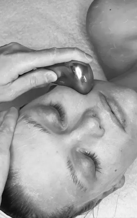 Leigh Kelley Skin Studio Picture 10