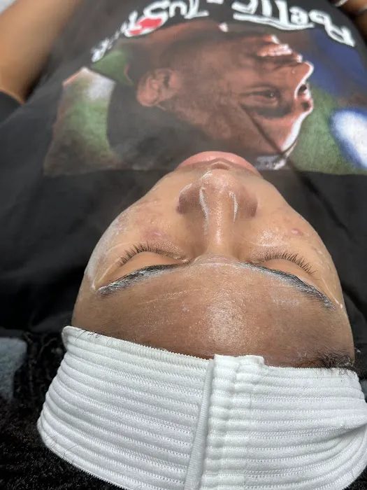 Dee’s Luxe Esthetics Studio Picture 7