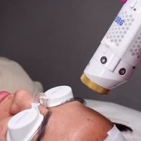 Mirror Mirror Skin Lab ico