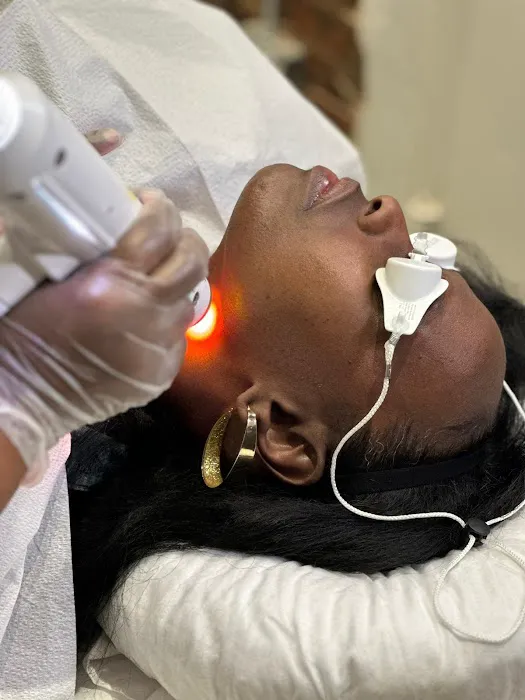 Mirror Mirror Skin Lab Picture 10