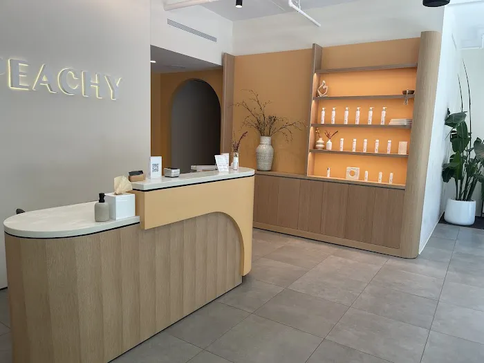 Peachy NoHo Picture 3