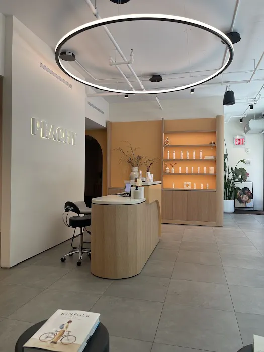 Peachy NoHo Picture 7