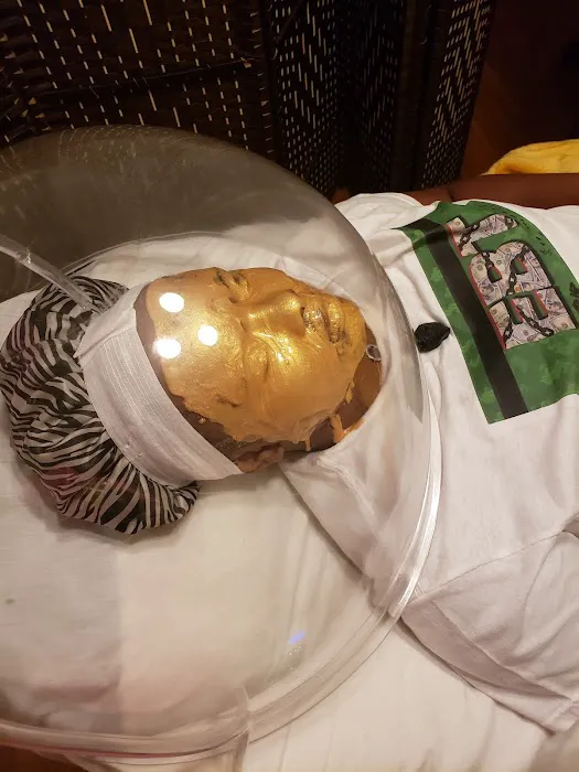 Refreshhh Skin Clinic Picture 5