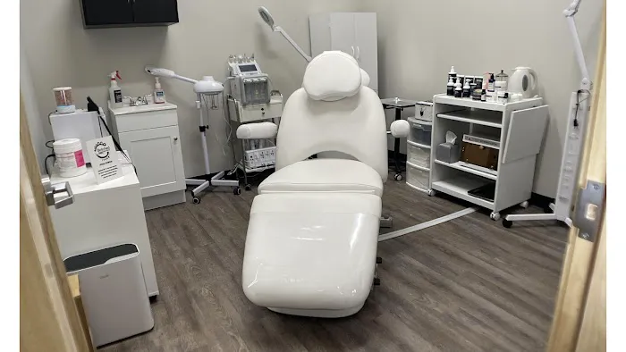 HyperDermic Esthetic Solutions Picture 2