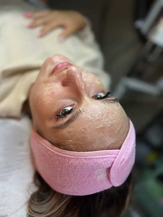 Esthetic Generation Picture 2