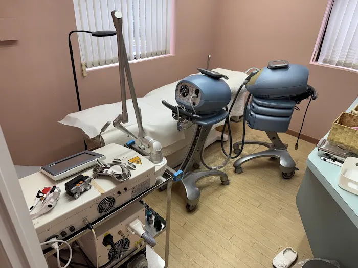 THE FACE Laser Clinic Picture 2