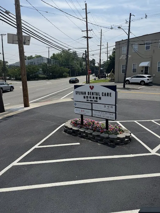 THE FACE Laser Clinic Picture 3