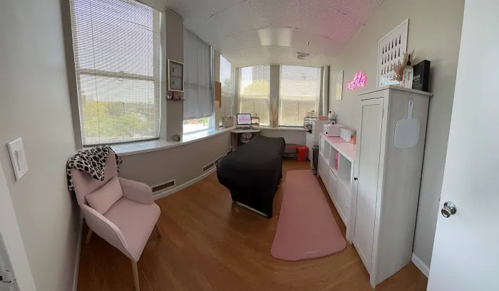 Car.Esthetics Skin & Beauty Picture 2