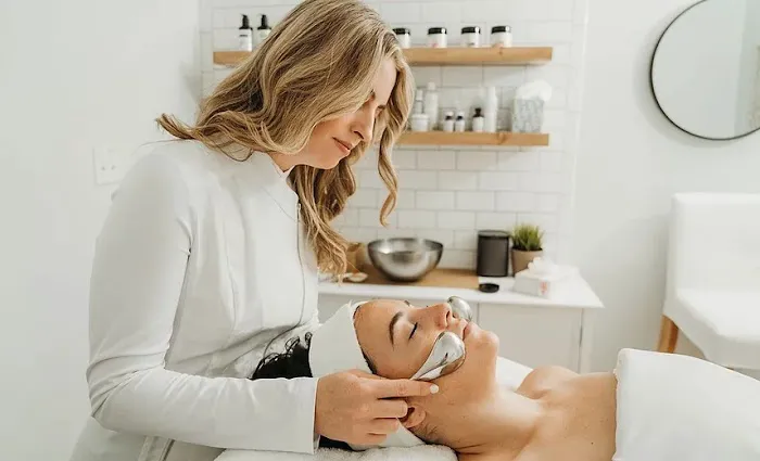 Treat Skin Care by Amber Picture 1