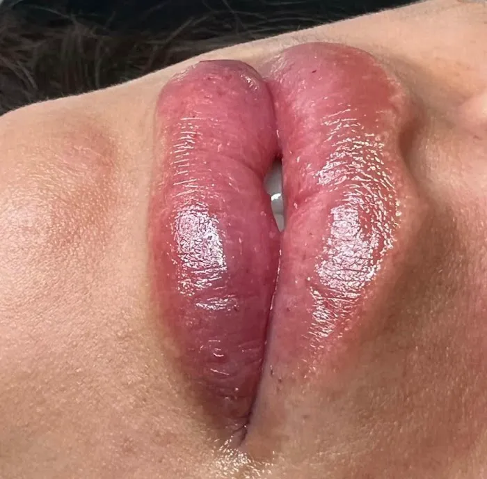 SKINCARE & GLAM Picture 3