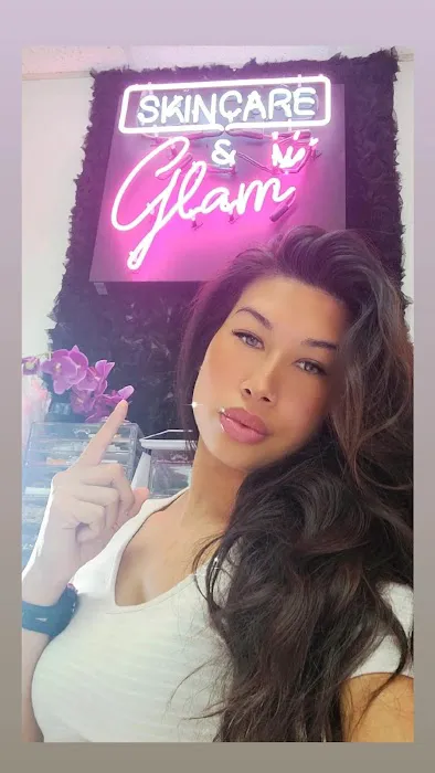 SKINCARE & GLAM Picture 10