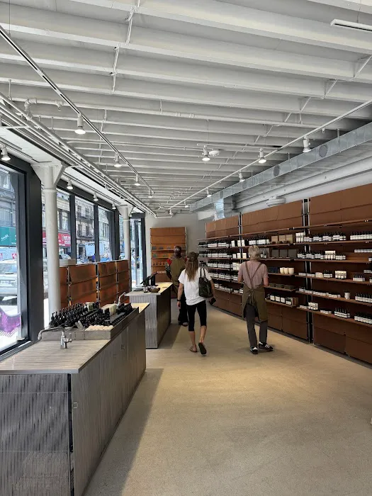 Aesop NoMad Picture 3